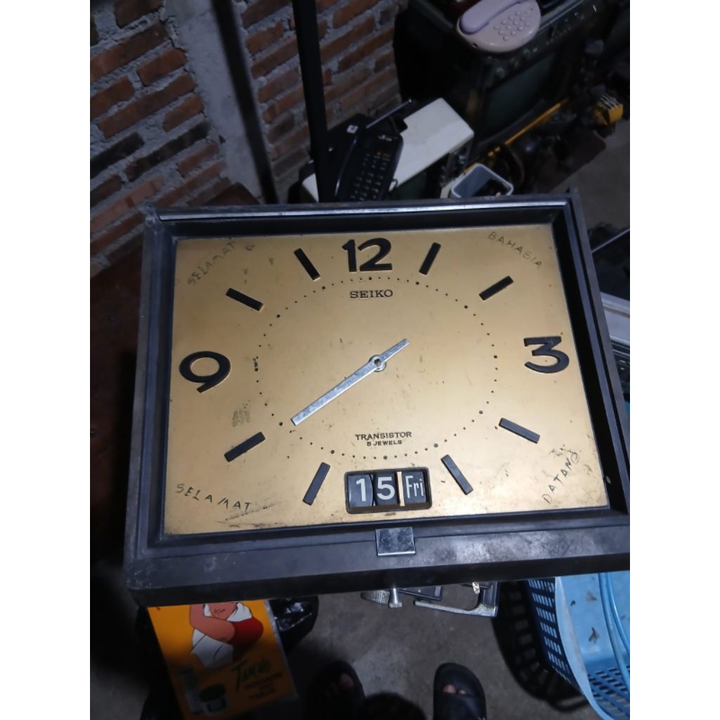 bahan jam dinding seiko tanpa kaca 175rb  jadul antik kuno lawas vintage display  mati