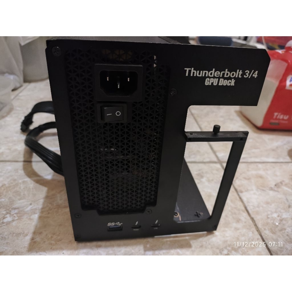 portable eGPU Thunderbolt 3 / 4 USB4 VGA Eksternal + PSU PCCOOLER KG650