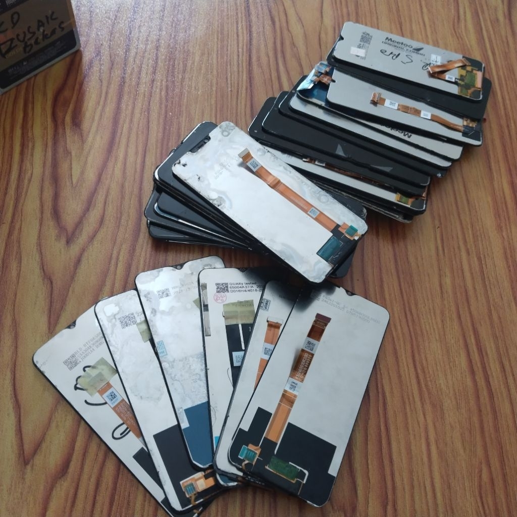 LCD HP BEKAS RUSAK PECAH FLEXIBLE MASIH UTUH