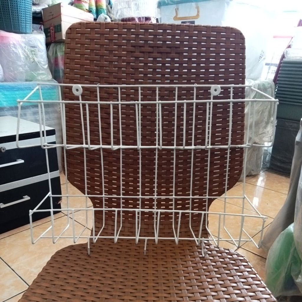 Rak gantung kawat besi serbaguna