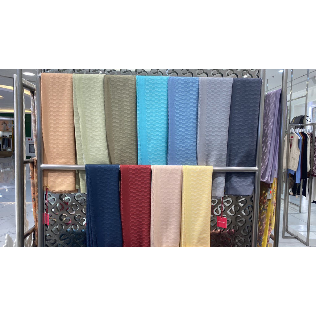 Leena Monogram Series Buttonscraves