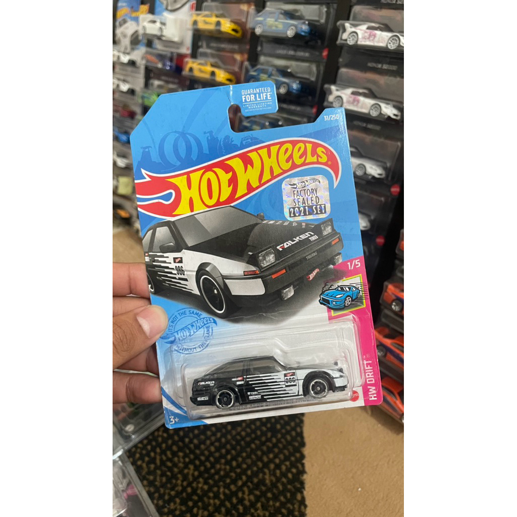 Hot Wheels Toyota AE 86 Sprinter Trueno Falken Factory Sealed Black White Perhatikan kondisi