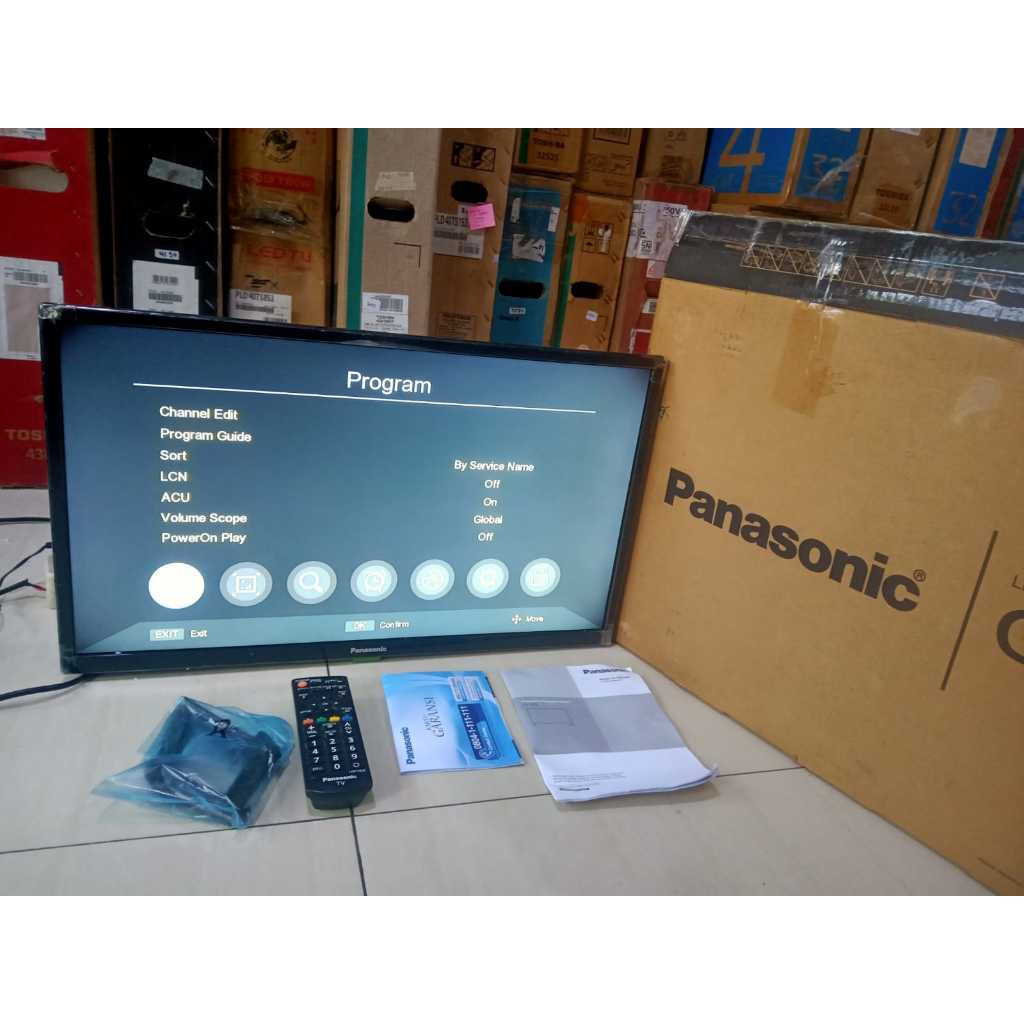 TV LED PANASONIC ANALOG TV 24IN BEKAS SPERTI BARU MASIH LENGKAP BAWAAN PABRIK