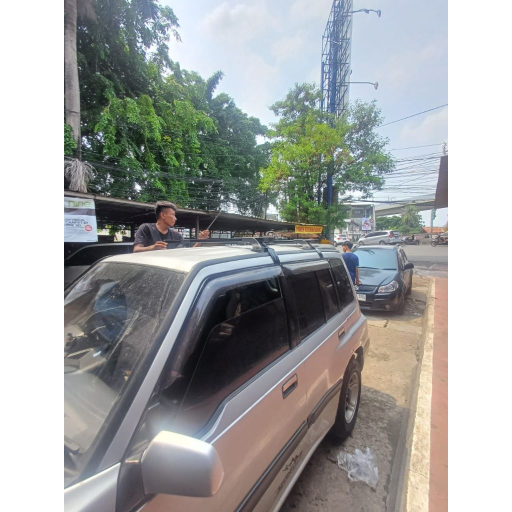 Cross bar rack bagasi atas mobil Suzuki Escudo Vitara jepit body