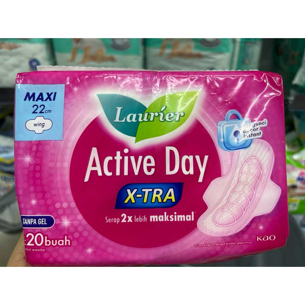 Laurier Pembalut Sayap Wings 22cm isi 20