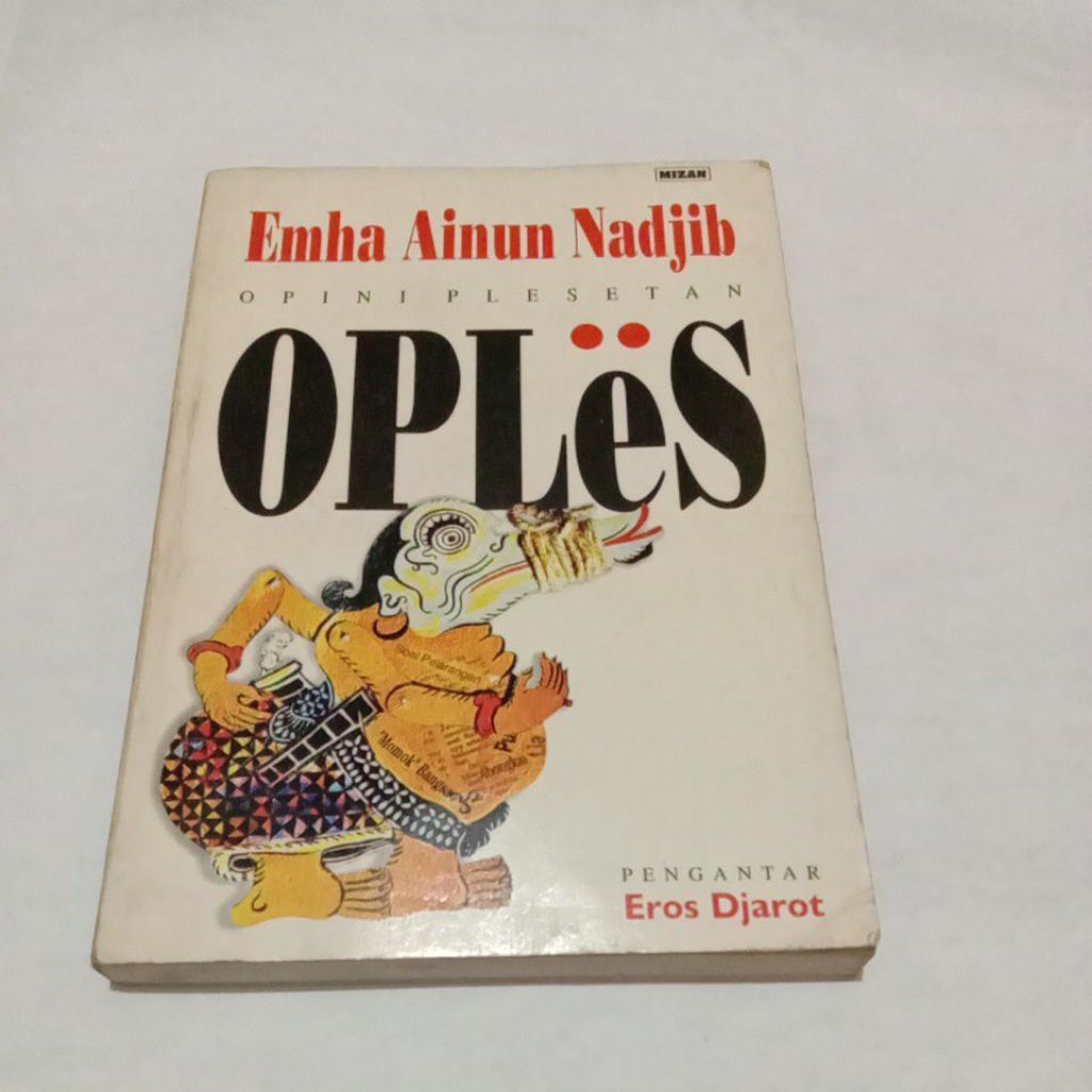 Opini Plesetan by Emha Ainun Nadjib