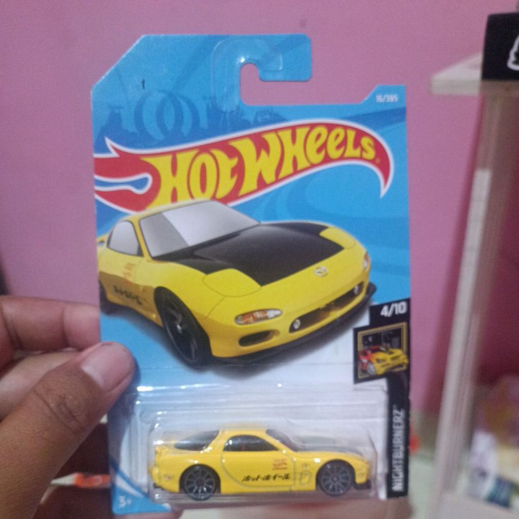 Hot wheels 95 mazda rx-7 yellow