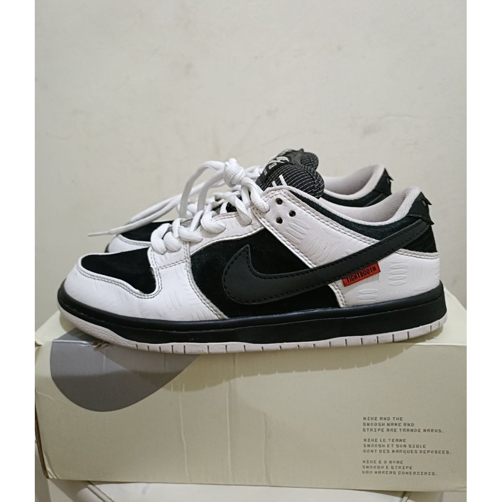 Sepatu Sneaker Nike SB Dunk