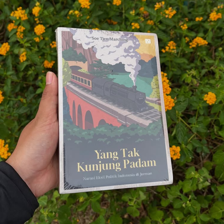 Yang Tak Kunjung Padam - Soe Tjan Marching