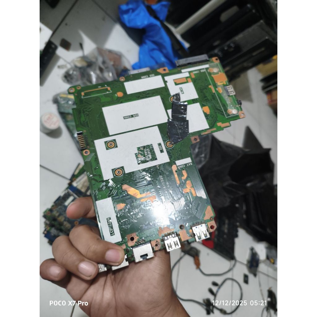 bahan motherboard laptop acer z1401