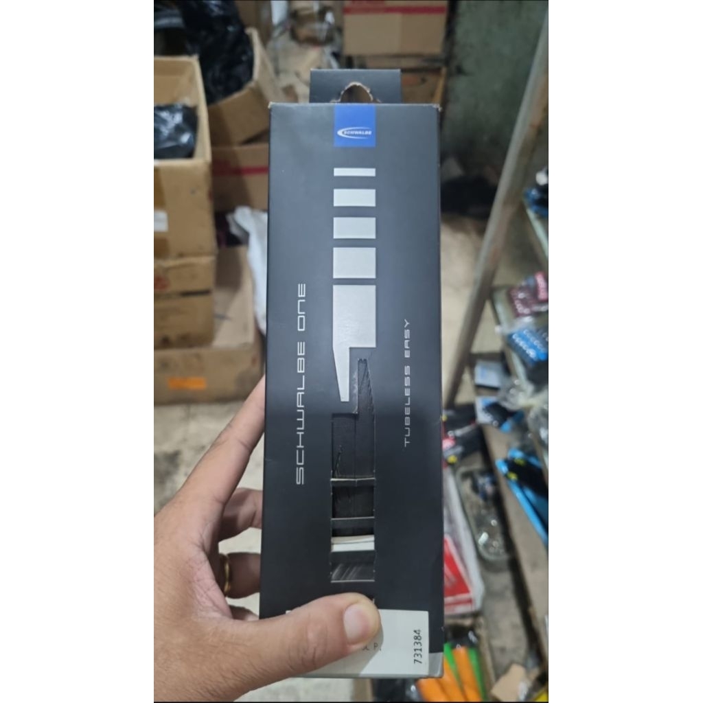 BAN LUAR SCHWALBE ONE uk 700 x 25C