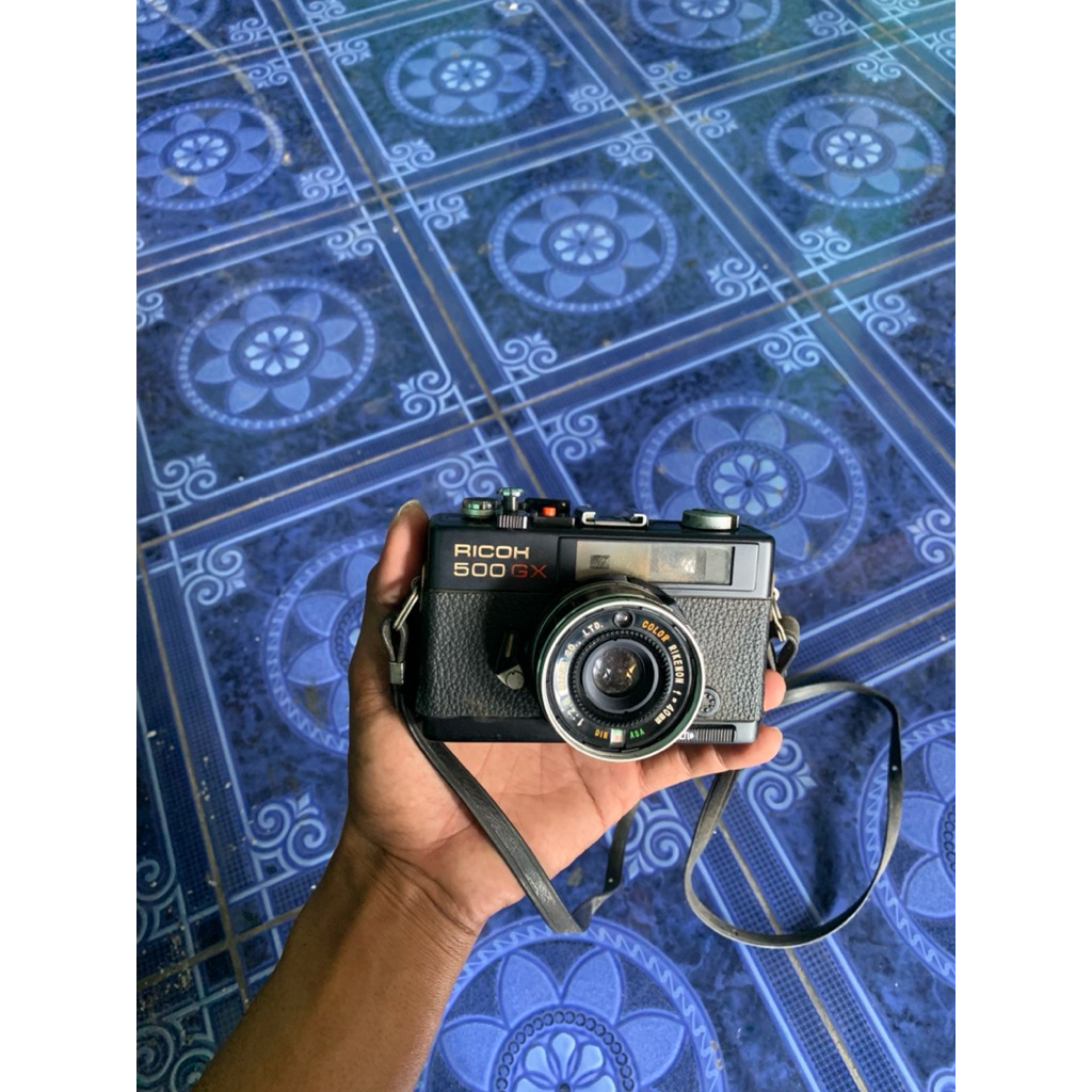 kamera analog ricoh 500GX