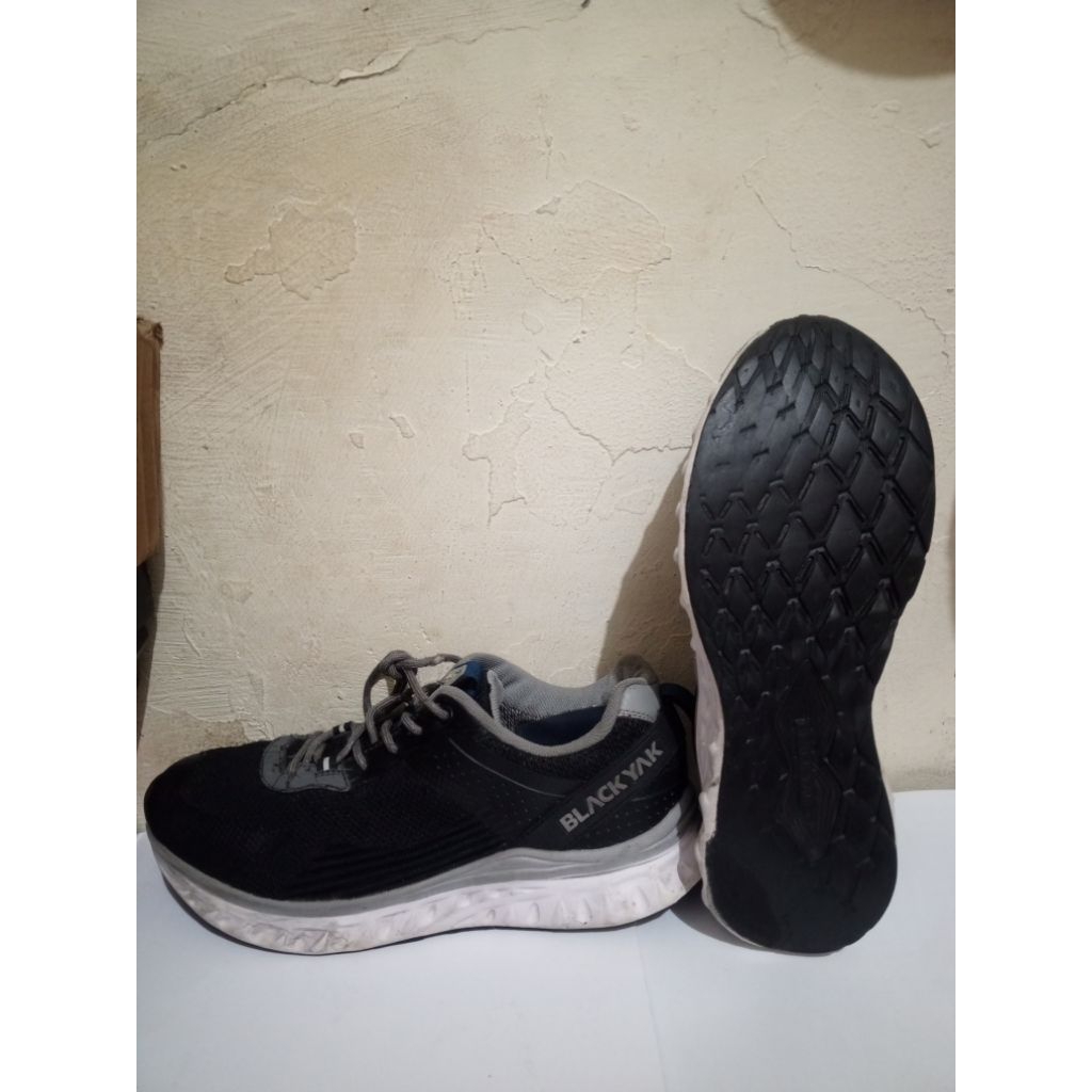 Sepatu blackyak outdoor