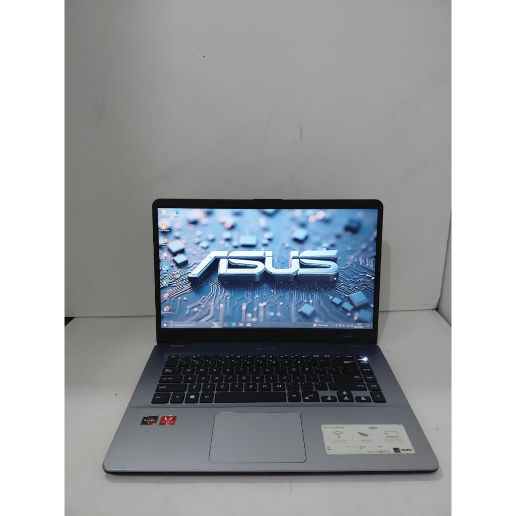 AMD Ryzen 3-2200U Raven Ridge AMD Radeon Vega 3 1GB Dual Slot Storage ASUS X505ZA 8/500