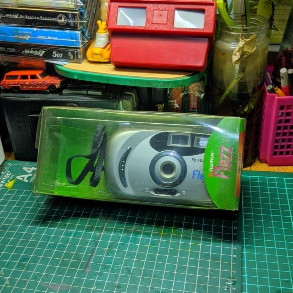 kamera analog fujifilm flezz motor