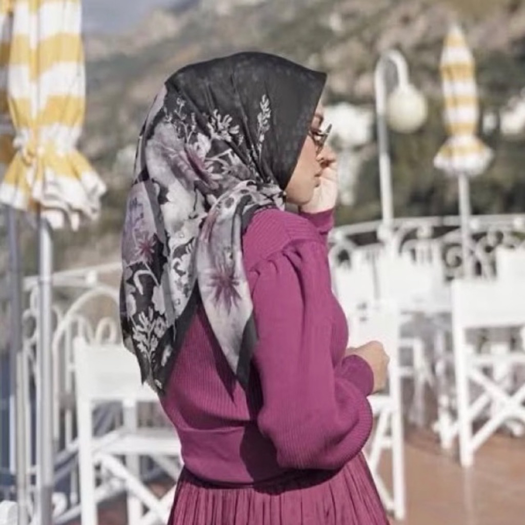 Buttonscarves Fiore Black Preloved