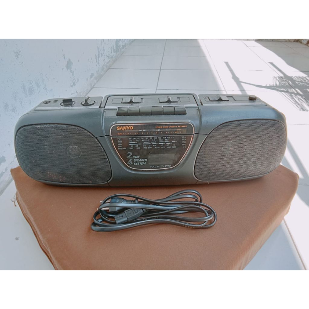 Radio Tape Sanyo M3750K