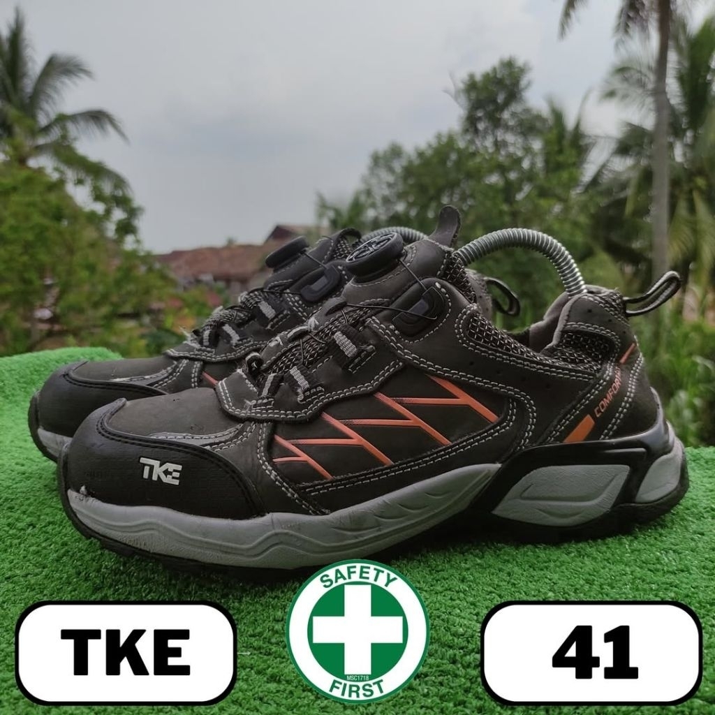 sepatu safety TKE TL-400 Low Boa 41