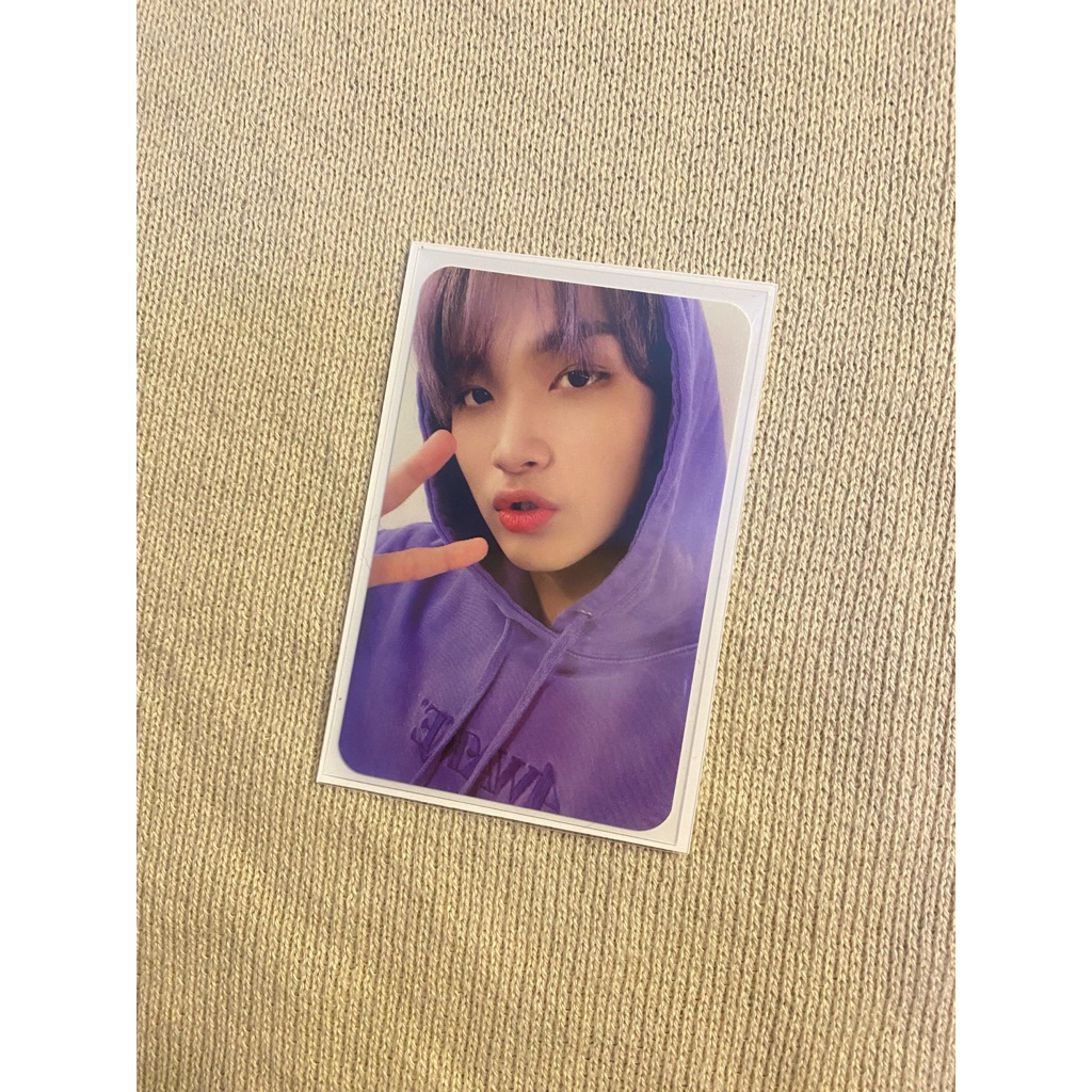 HAECHAN HOODIE UNGU PHOTOCARD