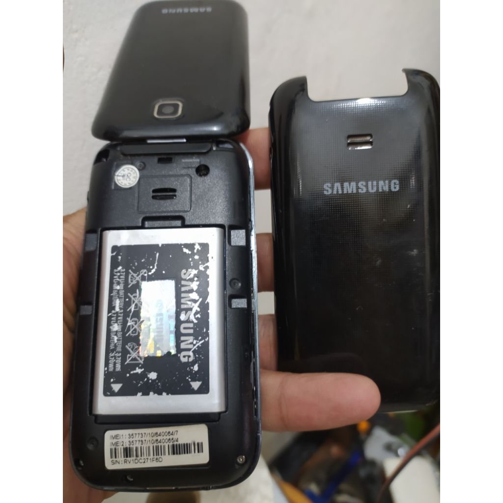 hp Samsung Mobile phone Model GT-C3592 second normal