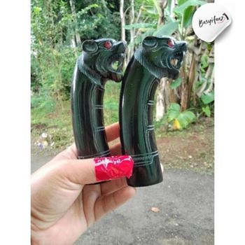 Gagang Golok Tanduk Ukir Macan