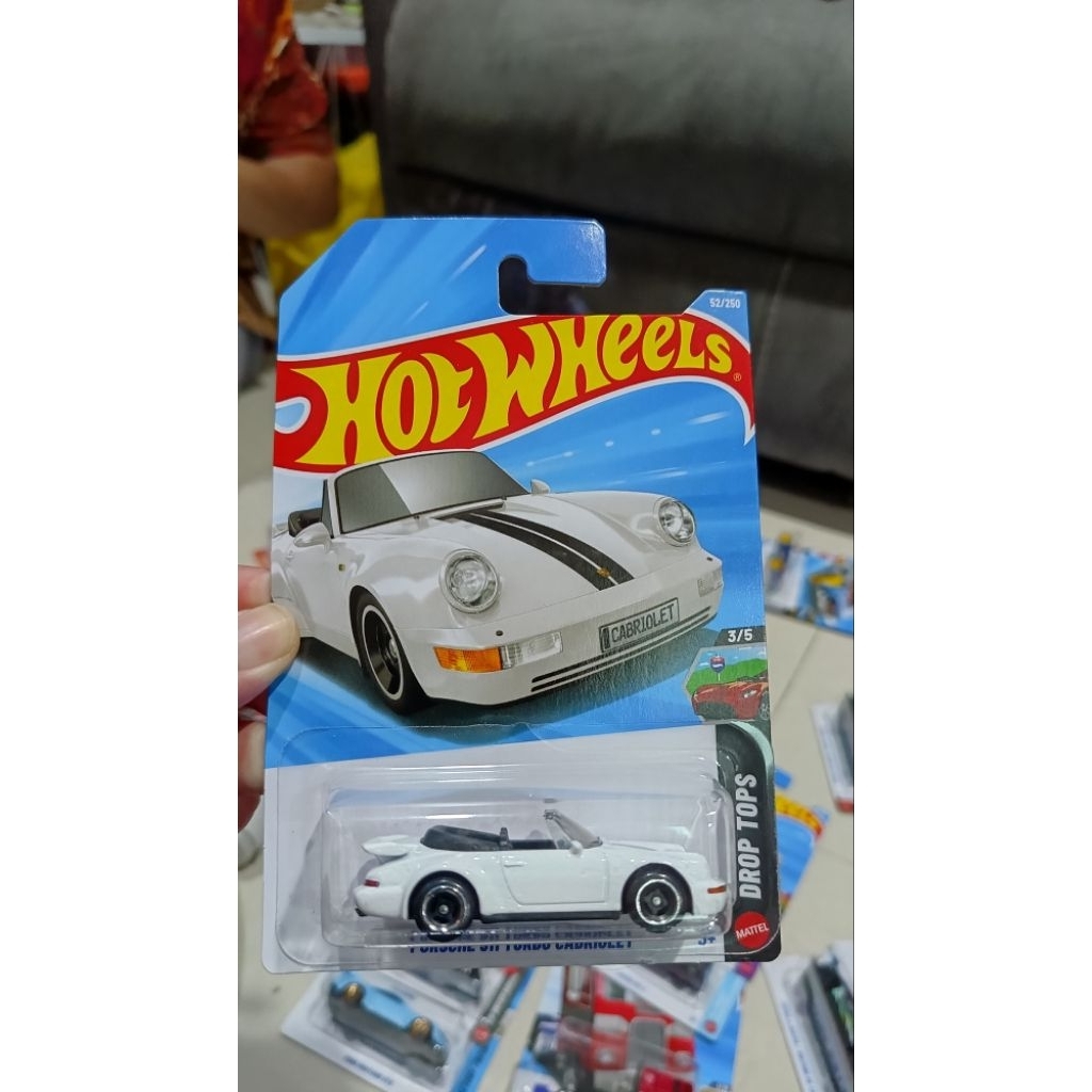 Hot Wheels Porsche 911 (964) Turbo Cabriolet Putih