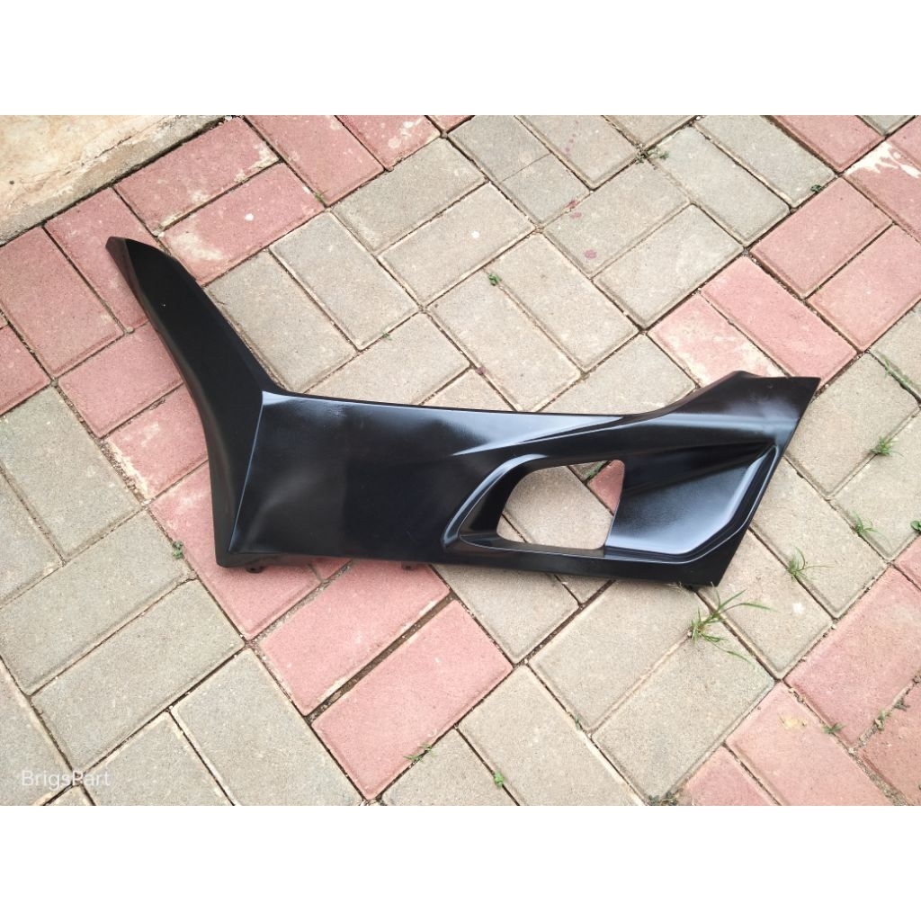 cover L floor side lis dek samping bawah kiri honda pcx 160 K1Z original