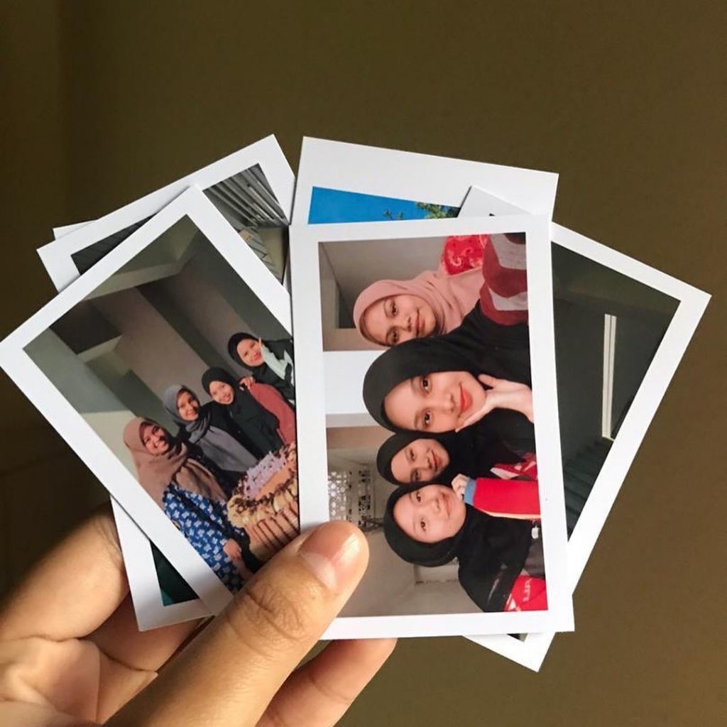 cetak foto polaroid ukuran 2R Termurah sehari jadi cetak foto album