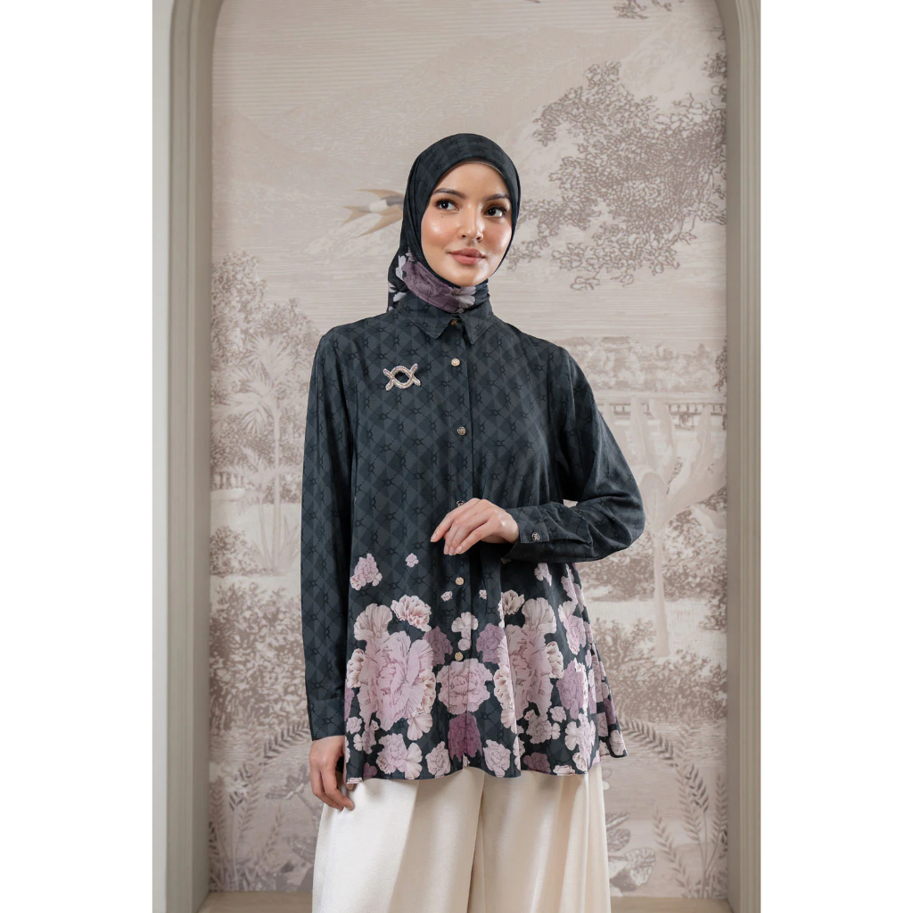 Rosette Shirt Wearing Klamby/Rosette Shirt 2.0 Wearing Klamby