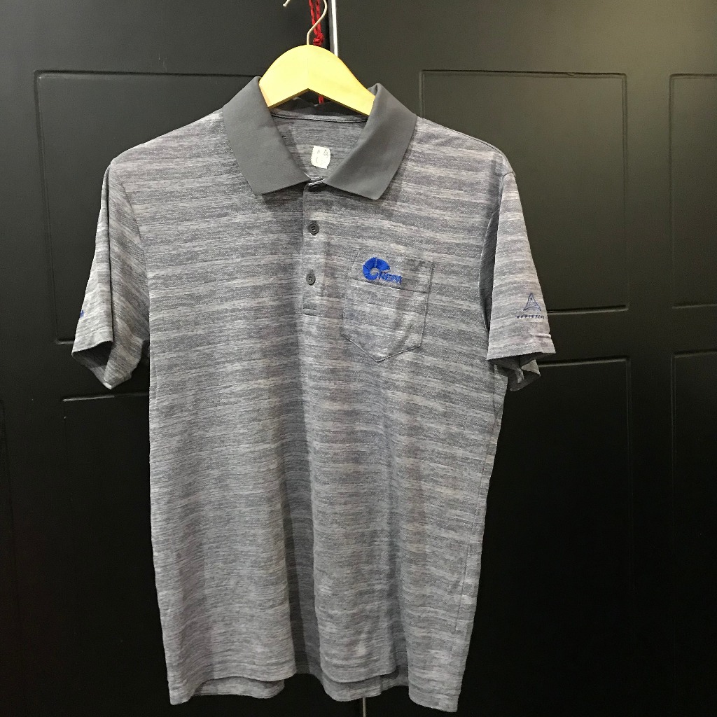 kaos kerah nepa corak abu M