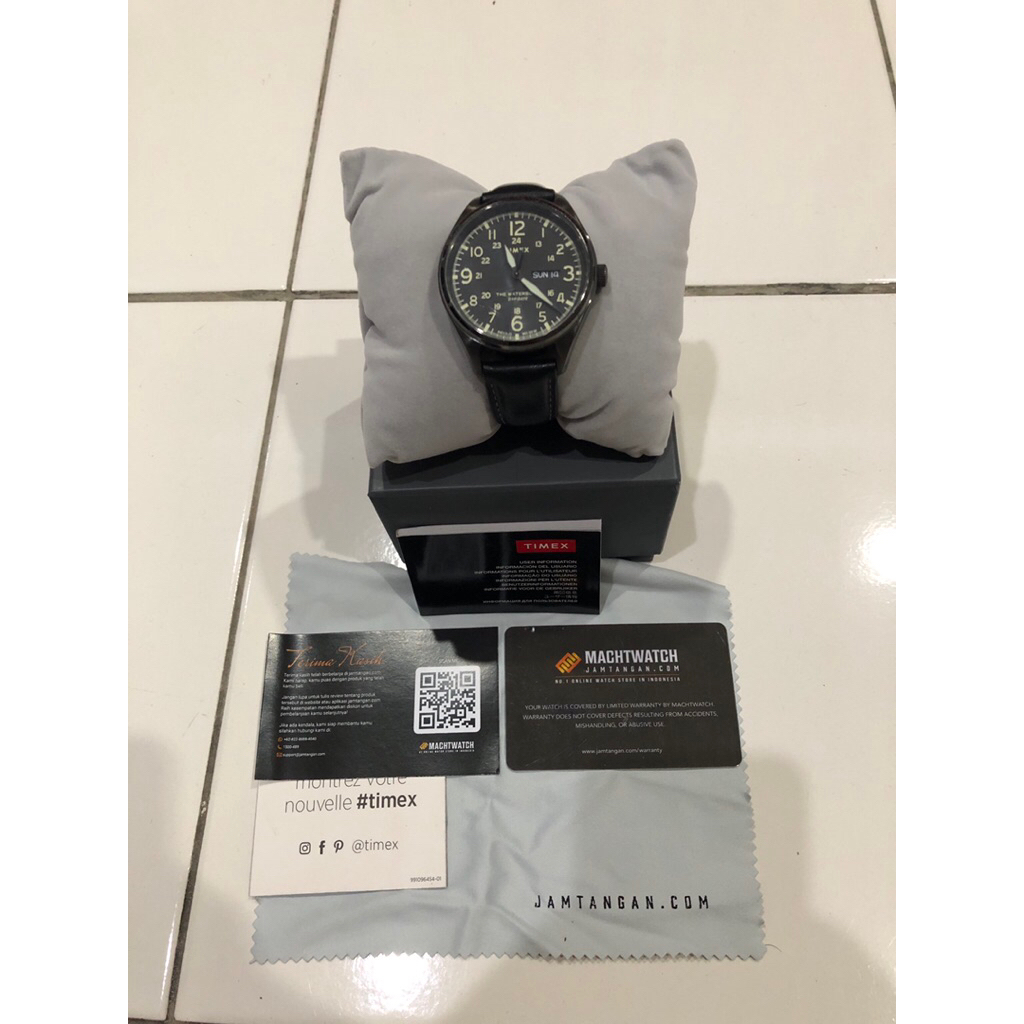 preloved jam tangan Timex The Waterbury TW2R89100