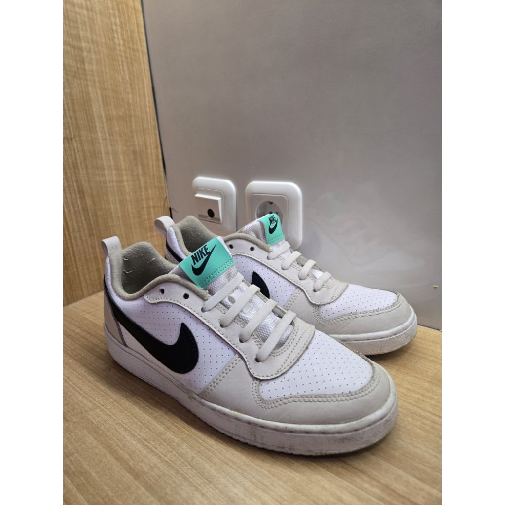 Nike shoes original