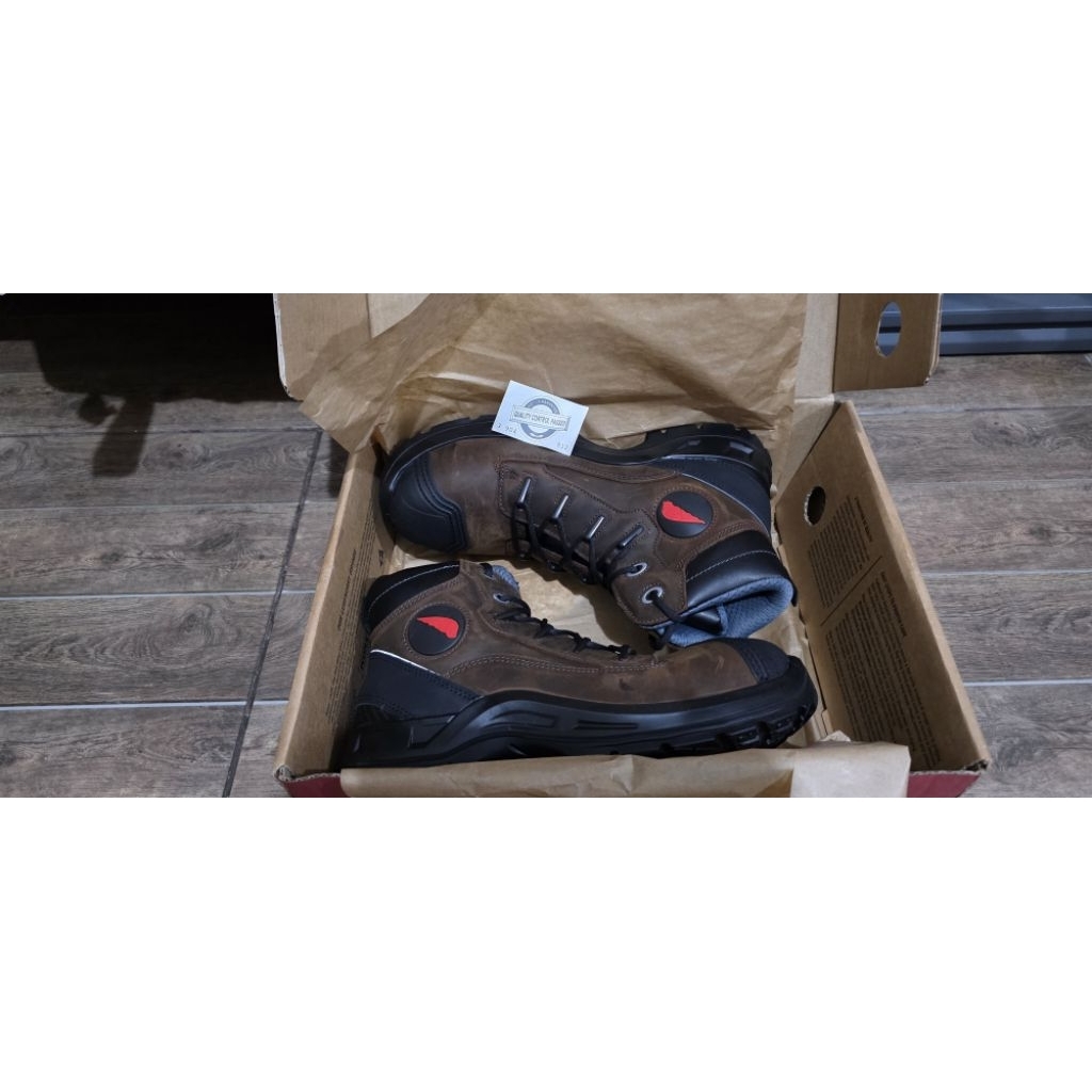 Red Wing Safety Boots 3228 size 43 Brand New 100%