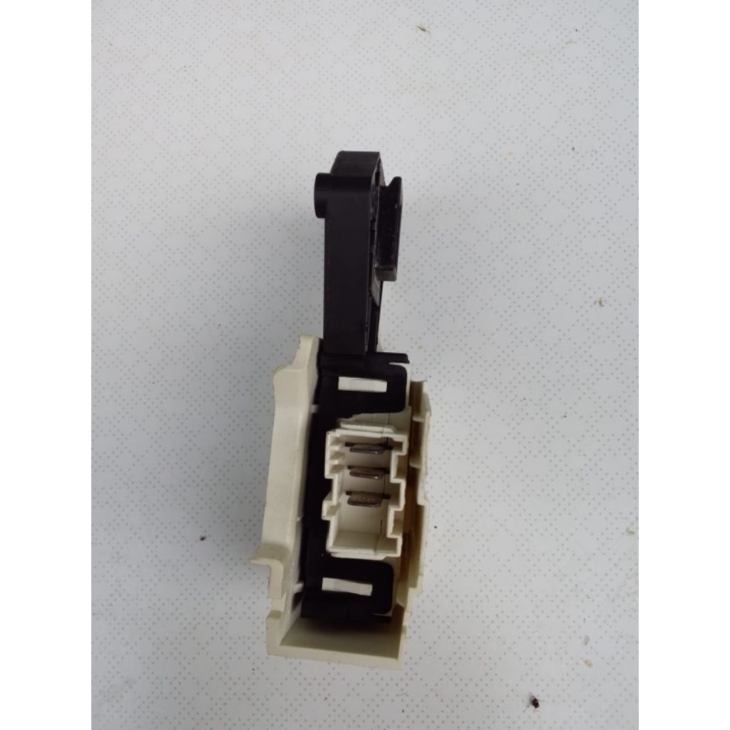 DOORLOCK MESIN CUCI SAMSUNG FRONT LOADING WW85K5410WW/SE