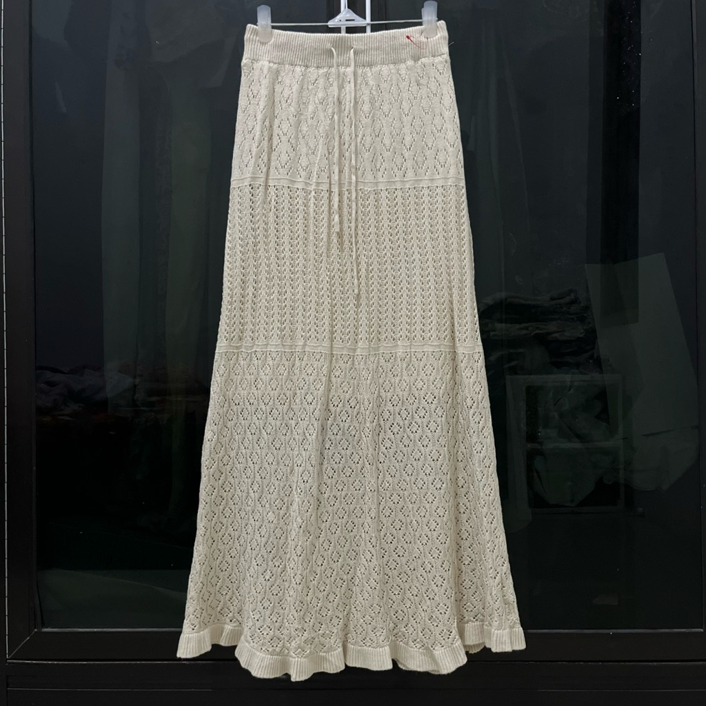 Rok Knit Rajut Jaring Tali Serut Cream New