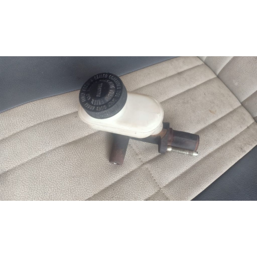 Master kopling ford laser