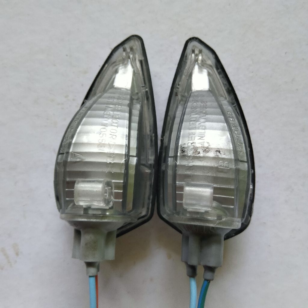 1PA MIKA KACA LAMPU SEN DEPAN KANAN / BELAKANG KIRI VIXION NVL NVA  AEROX XABRE R15 ORIGINAL ORI MIC