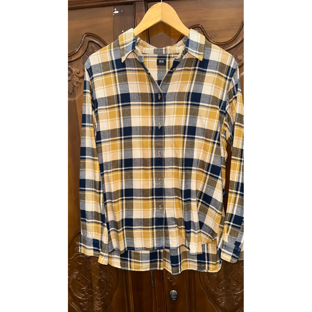 KEMEJA FLANEL UNIQLO UNISEX PL