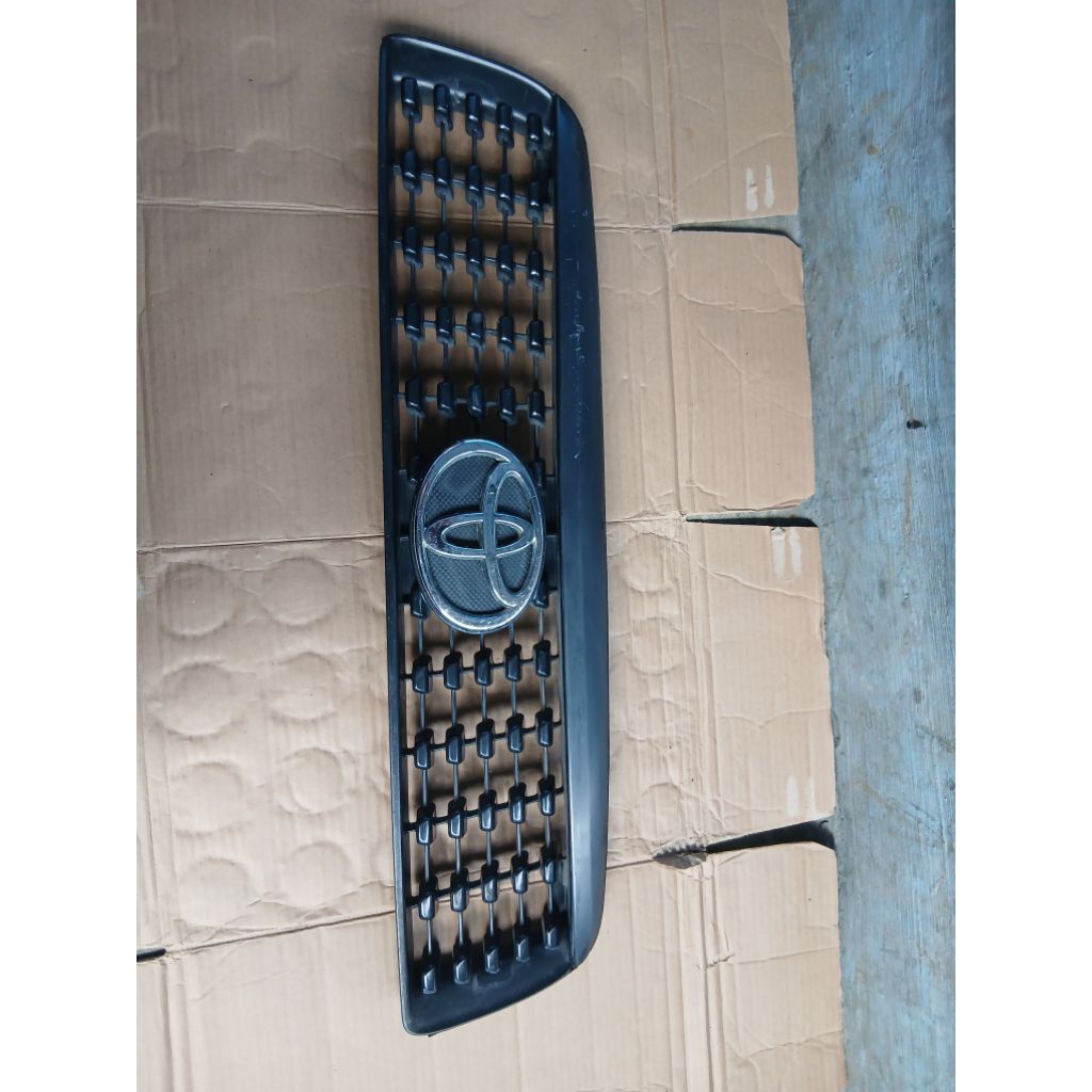 gril Toyota Rush tahun 2012-2014