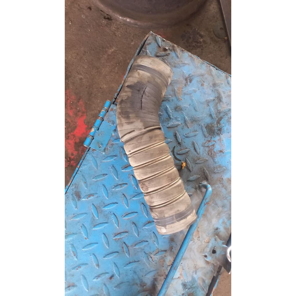 selang hawa fn62 fuso