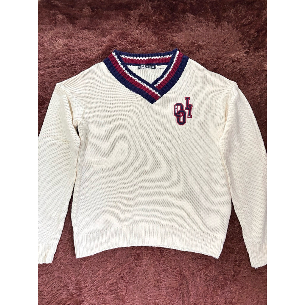 5252 by Oioi Knitwear Preloved