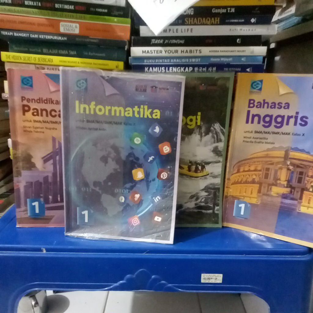 BUKU BEKAS PAKET PELAJARAN UNTUK SMA/MA/SMK kurikulum merdeka kelas 10/X GRAFINDOI/ERLANGGA/BUMI AKS