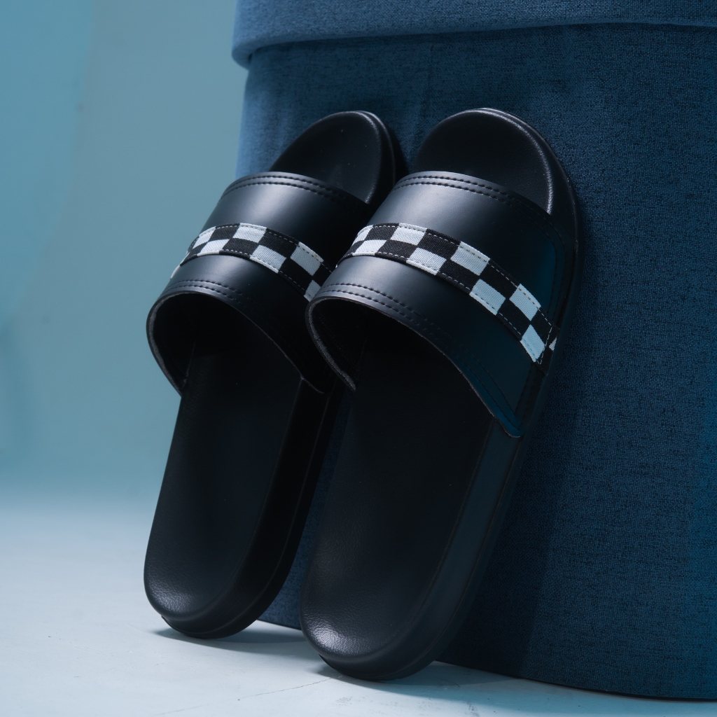 Sandal Pria Dewasa Motif Catur Zandilac