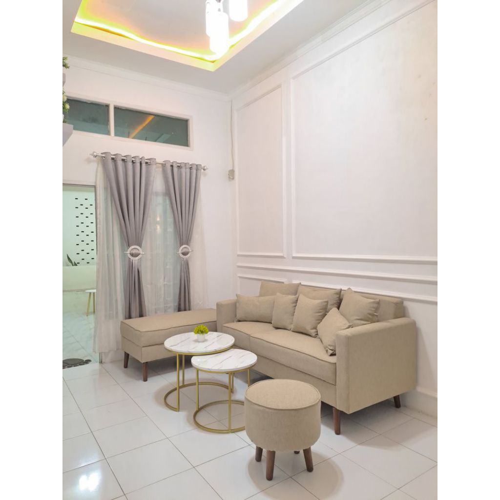 1set ruang tamu,1sofa,1stool kotak,1pouf,2meja marmer