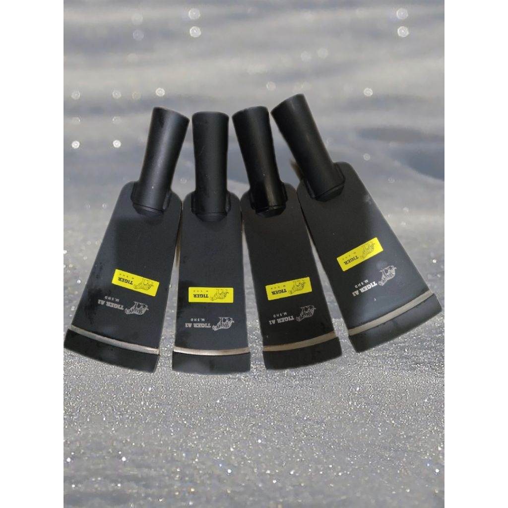 Dodos sawit Tiger A1 Malaysia. alat berkebun kegunaan untuk panen buah sawit, merek Tiger A1