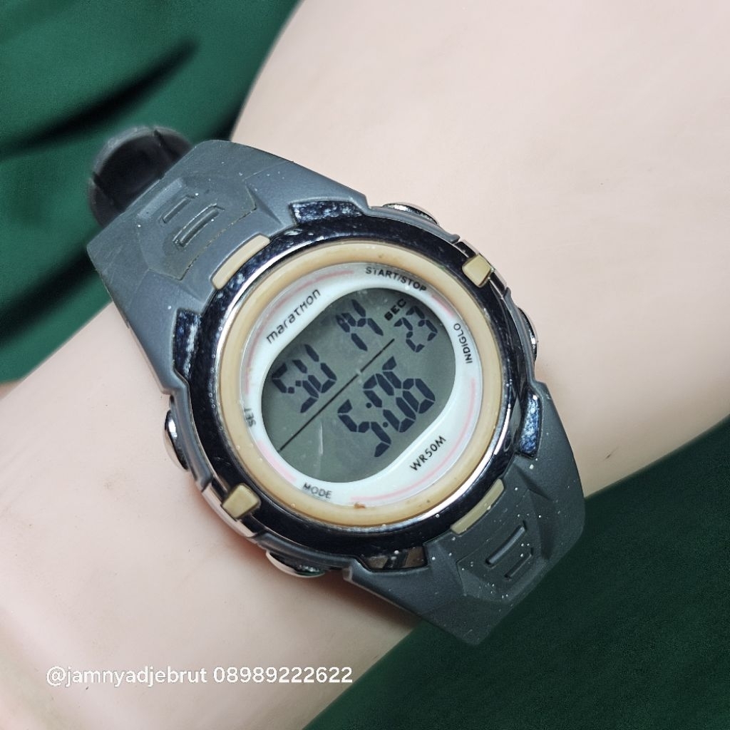 Jam Digital Marathon by Timex T5K360 Black Beige Bekas