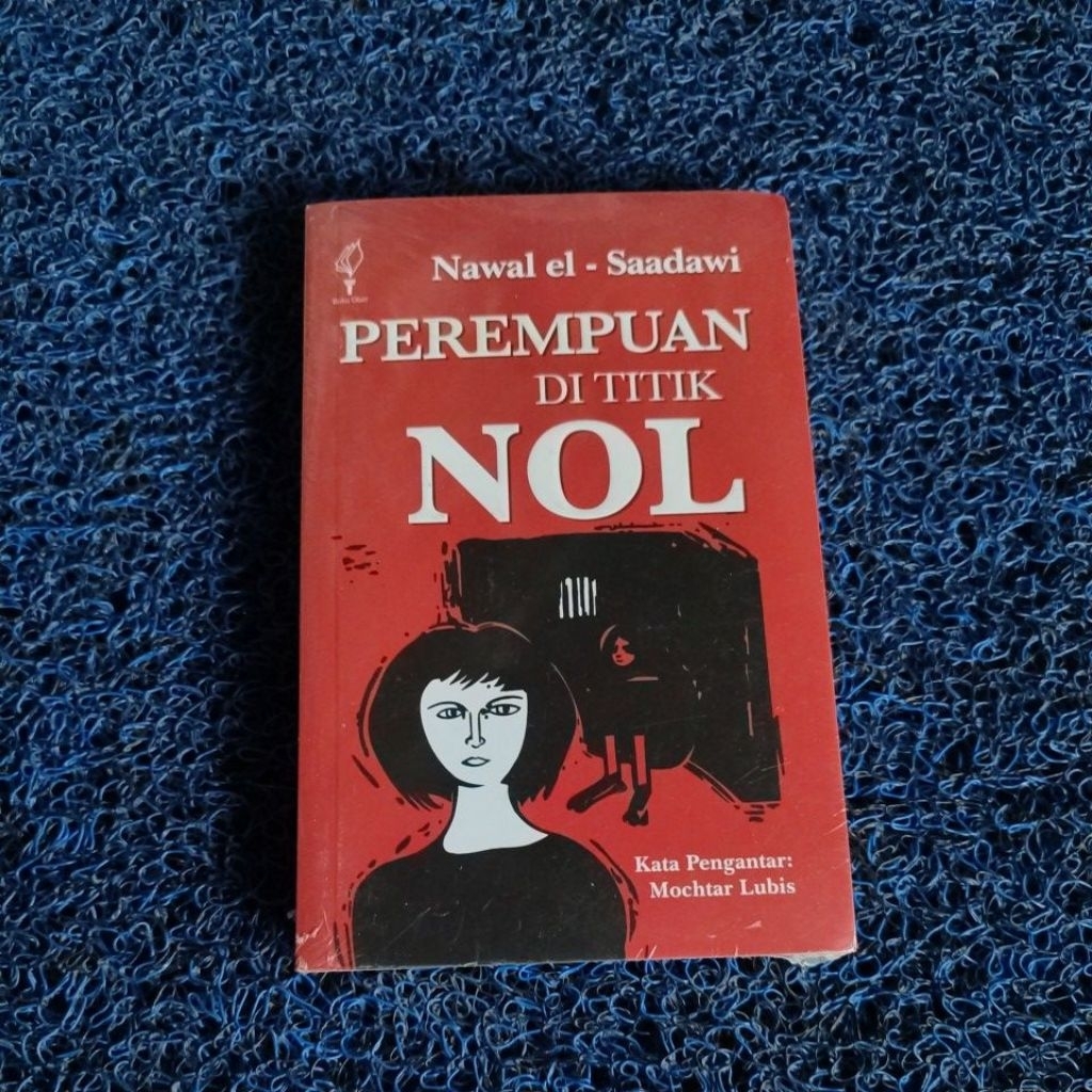 perempuan di Titik Nol