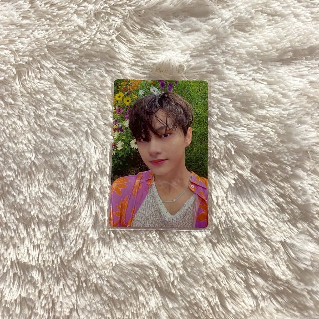 (READY STOCK) SEVENTEEN MOON WEN JUNHUI WORLD SECTOR 17 PHOTOCARD PC