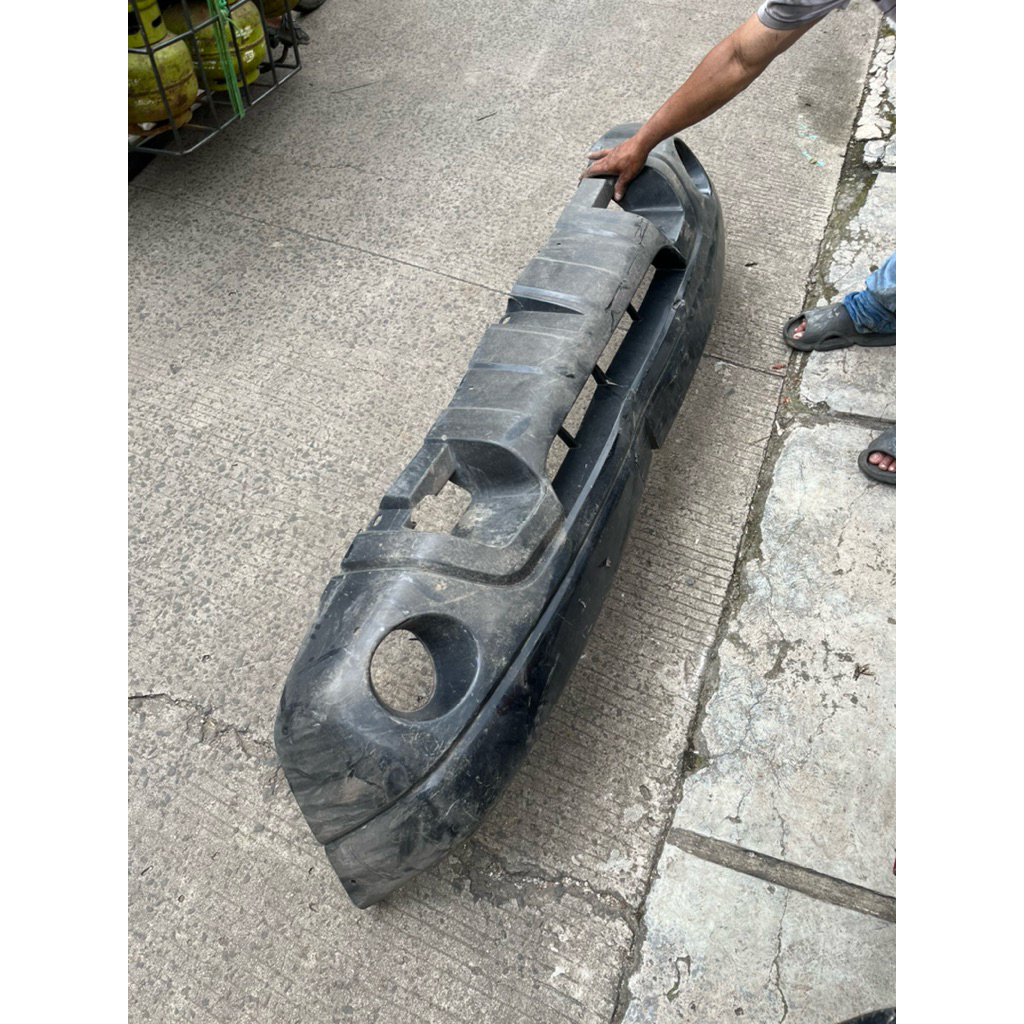 BUMPER DEPAN SUZUKI ESCUDO 2.0 2001 2002 2003 ORIGINAL
