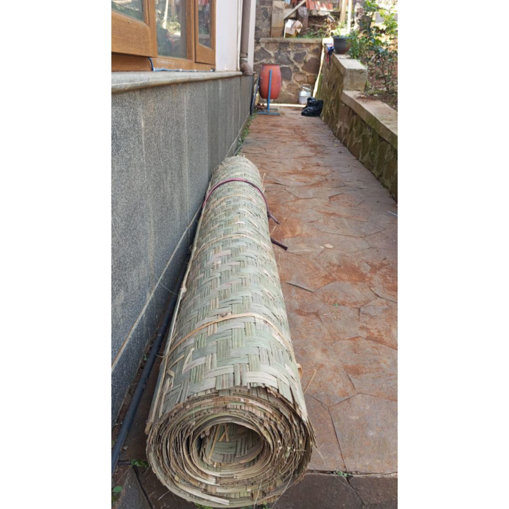 3 lembar bilik bambu hinis polos mentahan belum di pernis